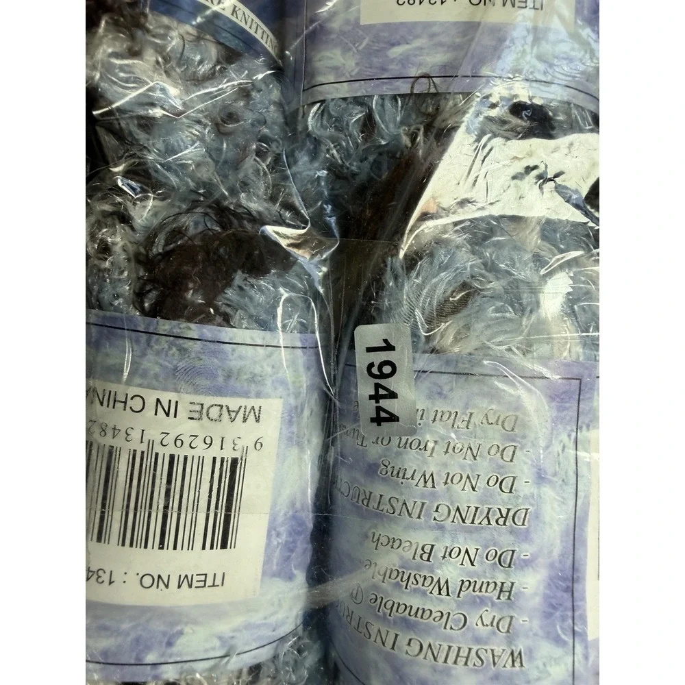 Knitting Yarn 100% Polyester Micro-fiber Black White‎  Blue Eyelash Yarn Lot 10